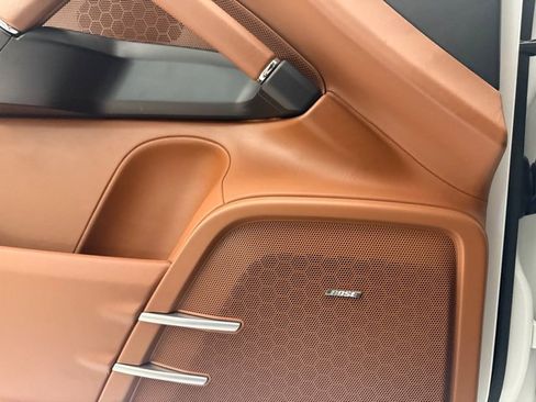 Used 2017 Porsche Cayenne AWD/4WD image 19