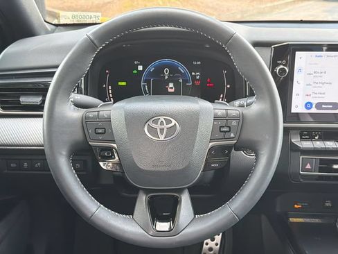 Used 2025 Toyota Camry SE w/ Multimedia Upgrade Package FWD image 23