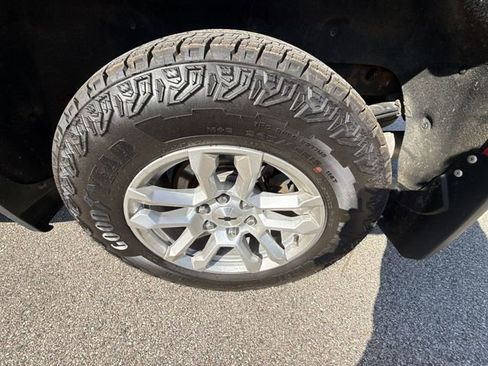 Certified 2021 Chevrolet Silverado 1500 RST w/ Convenience Package II image 33