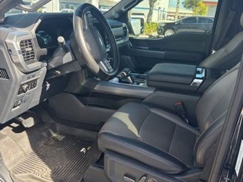 Used 2025 Ford F150 Lariat w/ Equipment Group 502A High image 3