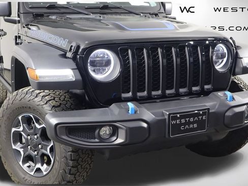 Used 2023 Jeep Wrangler Unlimited Rubicon 4xe w/ Cold Weather Group AWD/4WD image 45