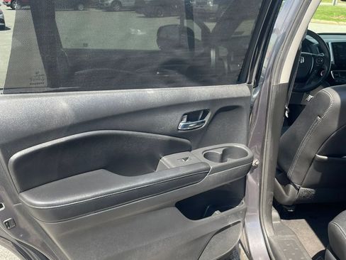 Used 2017 Honda Pilot Touring image 27