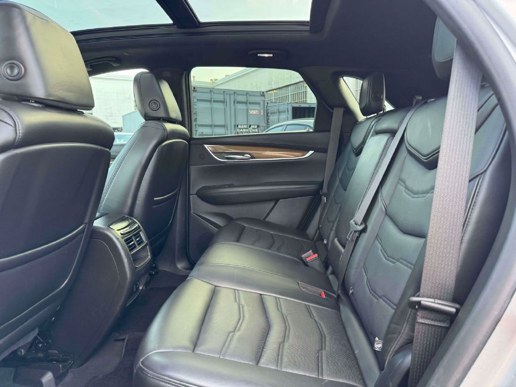 Used 2019 Cadillac XT5 Platinum AWD/4WD image 13