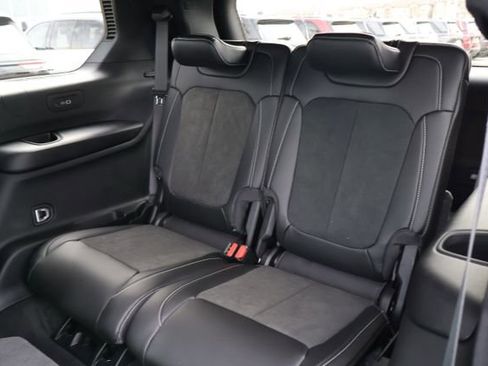 New 2026 Jeep Grand Cherokee L Laredo image 10