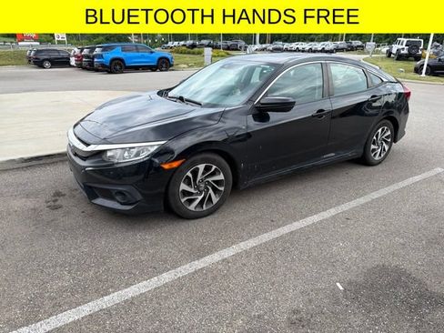 Used 2017 Honda Civic EX image 3