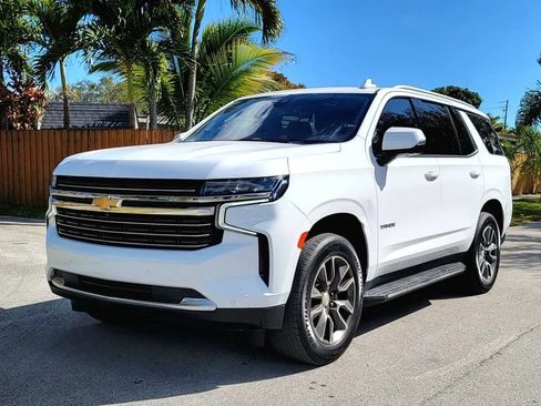 Used 2021 Chevrolet Tahoe LT w/ LT Signature Package image 1