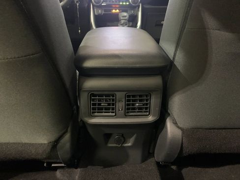 Used 2023 Toyota RAV4 LE AWD/4WD image 15