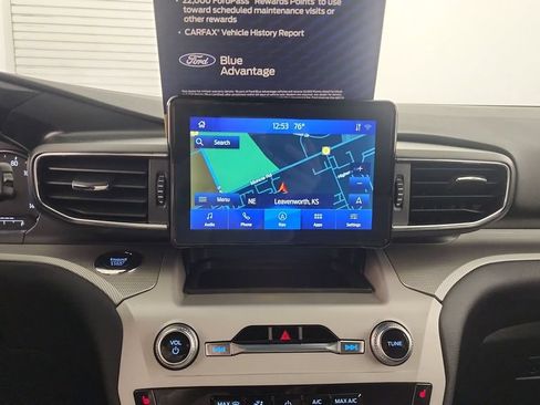 Used 2024 Ford Explorer XLT w/ Equipment Group 202A AWD/4WD image 26