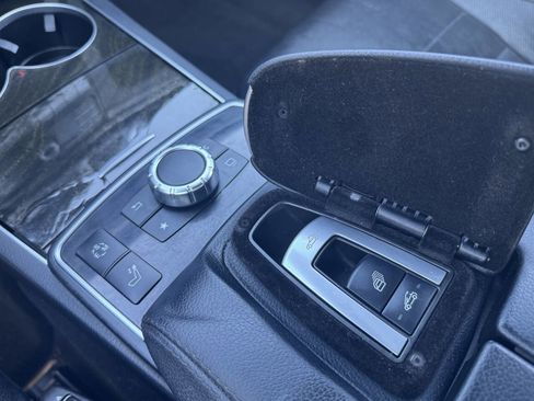 Used 2016 Mercedes-Benz E 400 Cabriolet image 11