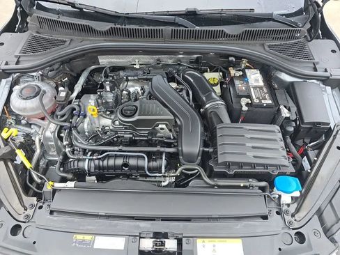 Used 2022 Volkswagen Jetta SE image 50