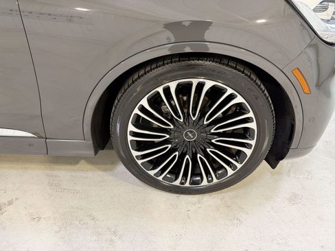 Used 2023 Lincoln Aviator Black Label w/ Dynamic Handling Package image 31