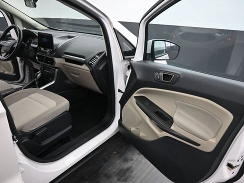 Used 2020 Ford EcoSport SE image 17