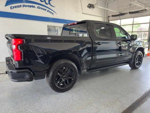 Used 2025 Chevrolet Silverado 1500 High Country w/ Midnight Edition AWD/4WD image 12
