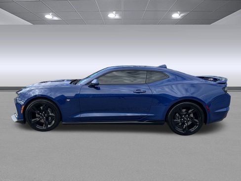 Used 2022 Chevrolet Camaro SS image 6
