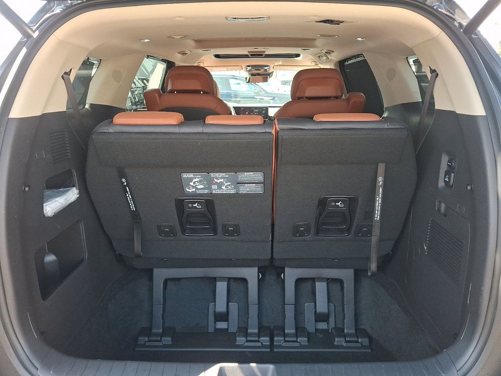 Used 2026 Kia Carnival SX Prestige FWD image 20