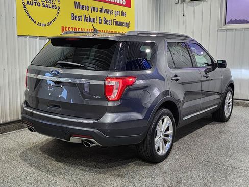 Used 2018 Ford Explorer XLT w/ Equipment Group 202A AWD/4WD image 7