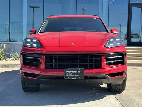 Certified 2024 Porsche Cayenne image 10