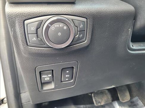 Used 2020 Ford F150 Lariat w/ Equipment Group 502A Luxury AWD/4WD image 19