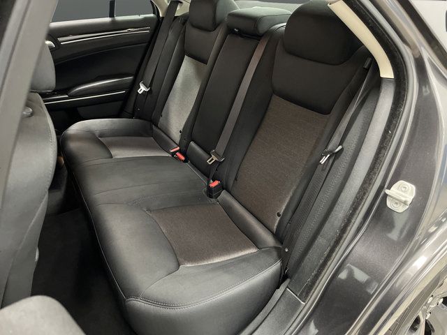 Used 2023 Chrysler 300 Touring w/ Sport Appearance Package RWD image 25
