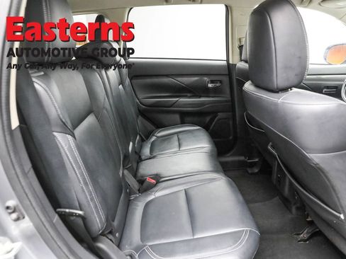 Used 2020 Mitsubishi Outlander SEL image 21