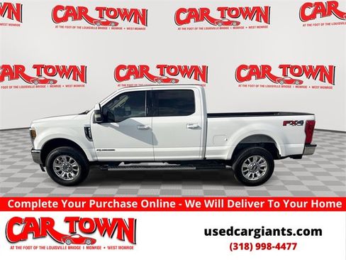 Used 2019 Ford F250 Lariat w/ Lariat Value Package image 1