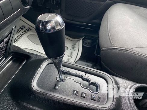 Used 2017 Jeep Wrangler Unlimited Sport image 24