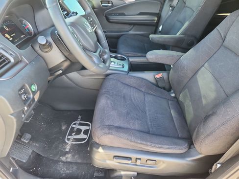 Used 2022 Honda Pilot Sport image 7