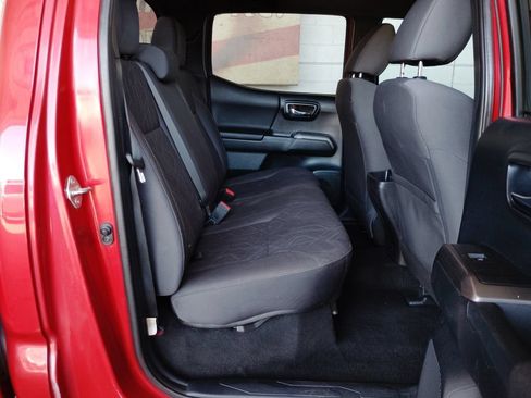 Used 2016 Toyota Tacoma TRD Sport RWD image 15