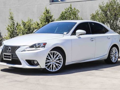 Used 2014 Lexus IS 250 w/ Navigation Package RWD image 1