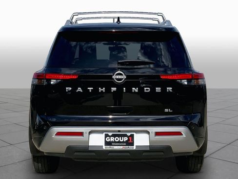 Used 2024 Nissan Pathfinder SL w/ SL Premium Package FWD image 5