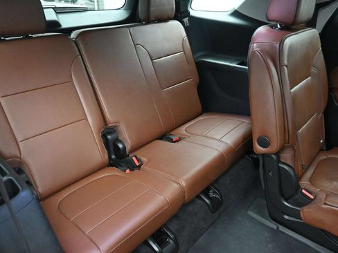 Used 2019 Chevrolet Traverse High Country AWD/4WD image 20
