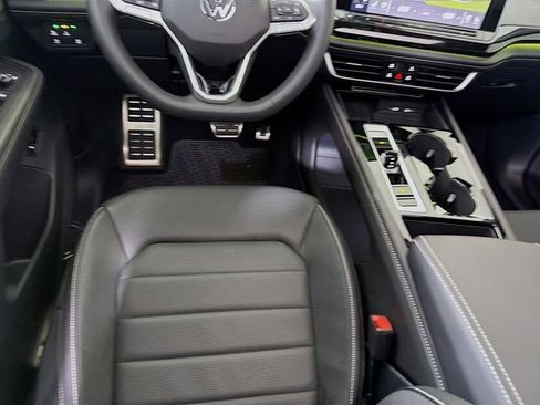 New 2025 Volkswagen Atlas Cross Sport SEL R-Line image 25