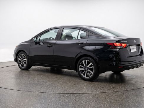 Used 2025 Nissan Versa SV FWD image 6