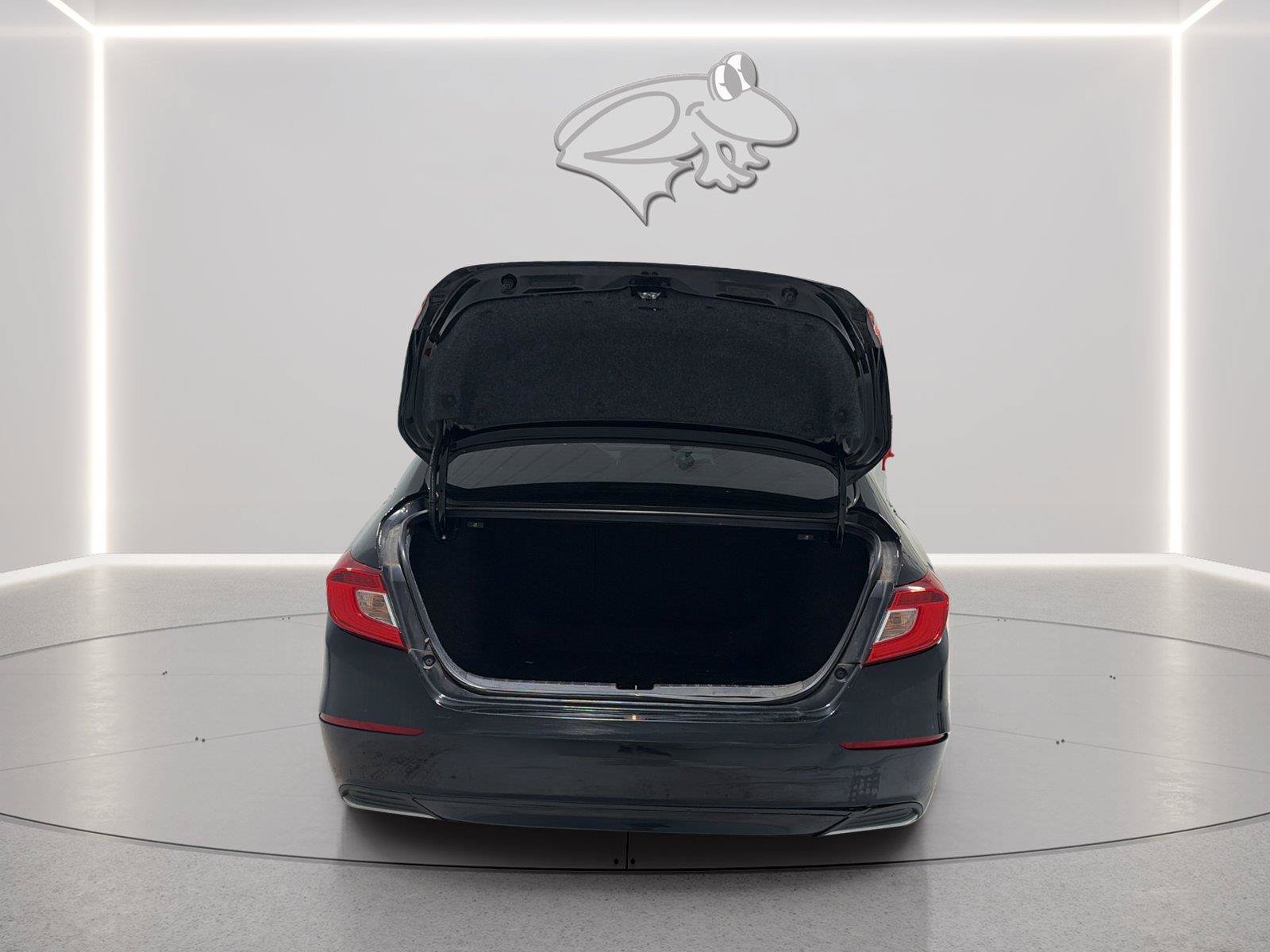 Used 2020 Honda Accord EX image 9