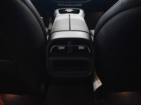 Used 2025 Mercedes-Benz E 53 AMG e 4MATIC Sedan image 34
