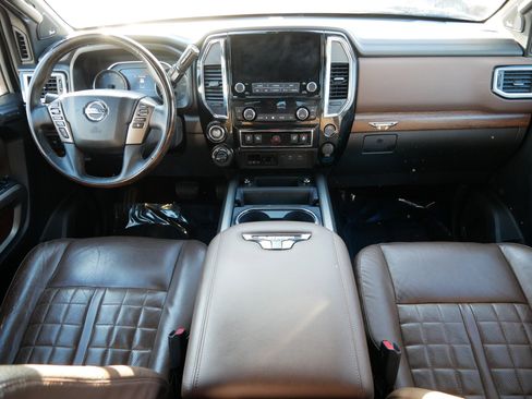 Used 2021 Nissan Titan Platinum Reserve w/ Moonroof Package image 10