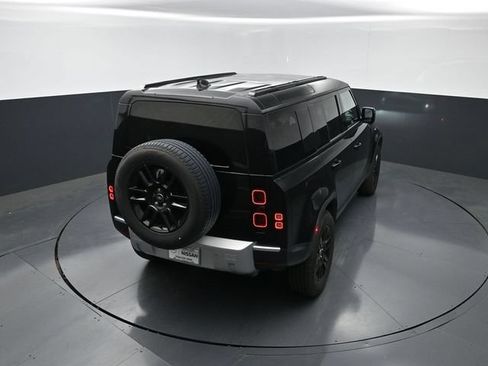 Used 2025 Land Rover Defender 110 S AWD/4WD image 22