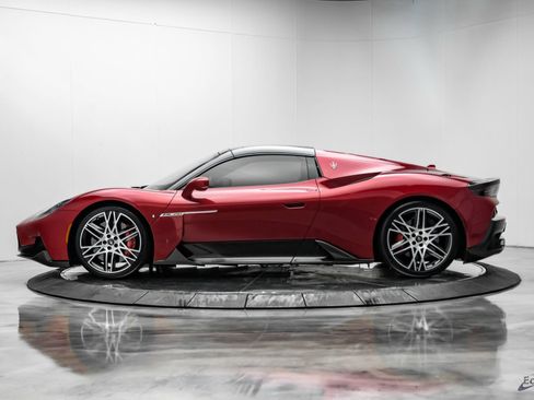 Used 2023 Maserati MC20 Spyder RWD image 10