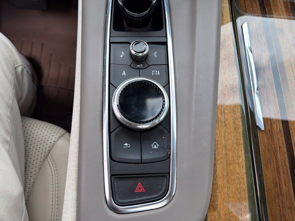 Used 2022 Cadillac Escalade ESV Sport Platinum AWD/4WD image 81