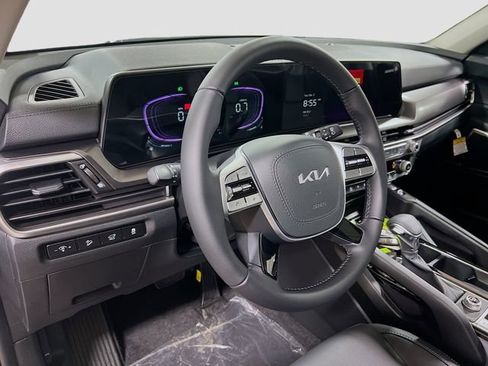 New 2025 Kia Telluride S image 9