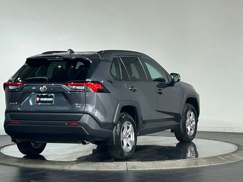 Used 2022 Toyota RAV4 XLE w/ Convenience Package AWD/4WD image 10