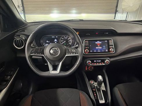 Used 2020 Nissan Kicks SR FWD image 19