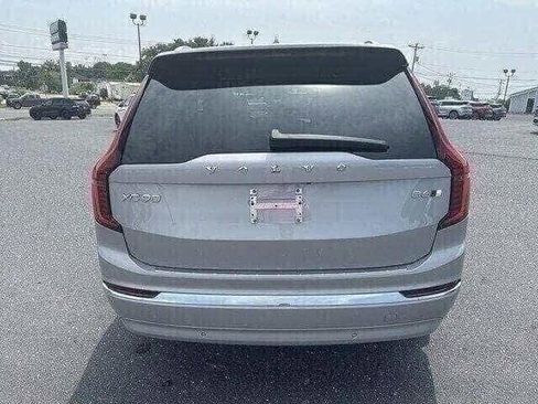 Used 2025 Volvo XC90 B6 Ultra w/ Protection Package Premier image 4