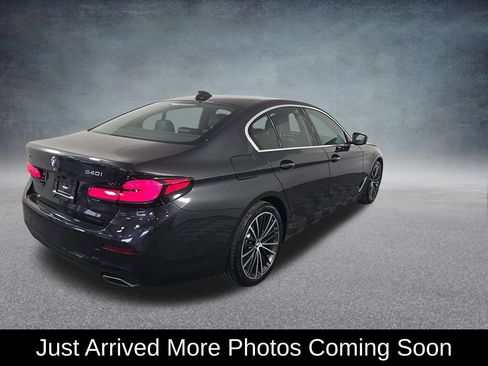 Used 2023 BMW 540i xDrive w/ Premium Package AWD/4WD image 3