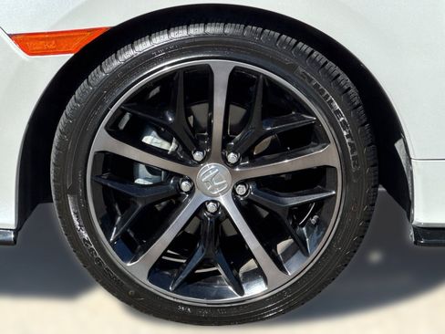 Used 2021 Honda Civic Sport image 12