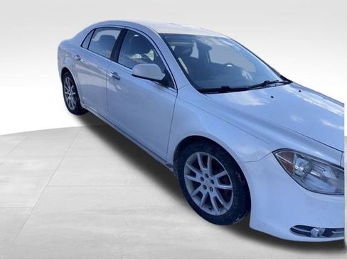 Used 2011 Chevrolet Malibu LTZ image 14
