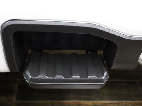 Used 2024 Ford F250 Platinum image 41