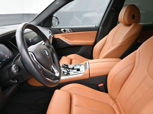 Certified 2022 BMW X5 sDrive40i w/ Premium Package image 12