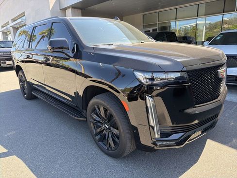 Certified 2023 Cadillac Escalade ESV Sport AWD/4WD image 9
