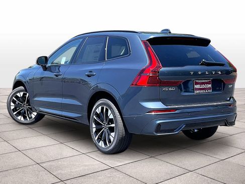 New 2026 Volvo XC60 T8 Plus w/ Climate Package AWD/4WD image 3